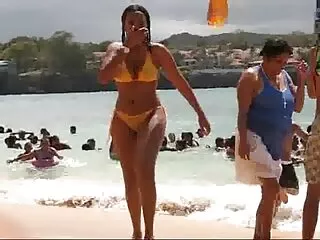 Vieni qui giovane uomo, oggi si cazzo con una vera donna !! sex film erotici