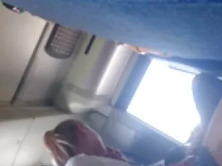 Il vicino di casa vi accoglie con un buon tempo video massaggio erotico giapponese di sesso